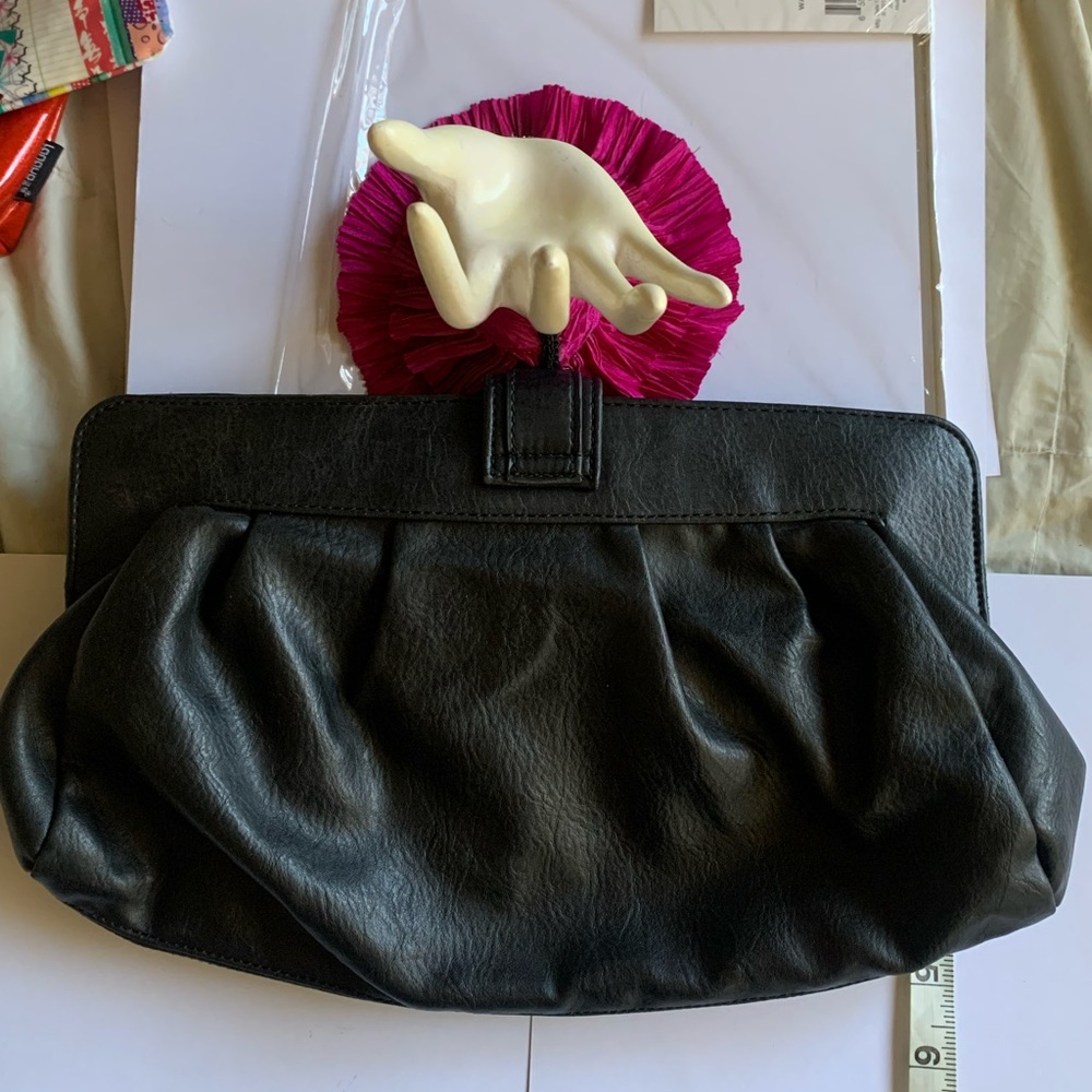 Liz Claiborne - Vintage Faux Leather Clutch Purse - Picture 3 of 7
